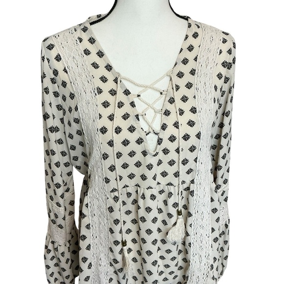 Hint of Mint Lace Up Peasant Blouse Cream and Black Boho Bohemian Cottage Core - Picture 2 of 16